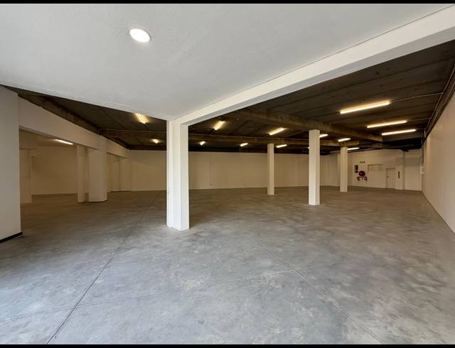 428M² WAREHOUSE TO LET IN HALFWAY HOUSE